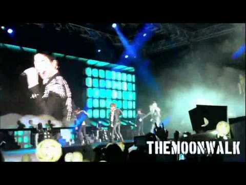 120303 BEAUTIFUL SHOW IN SINGAPORE-AT THE BEGINING