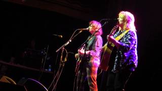 Indigo Girls - &quot;Elizabeth&quot;