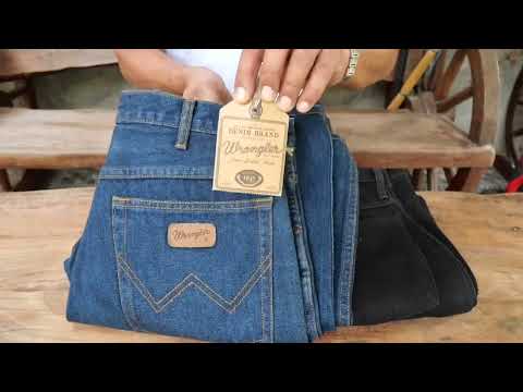 Damaged denim fashion jeans