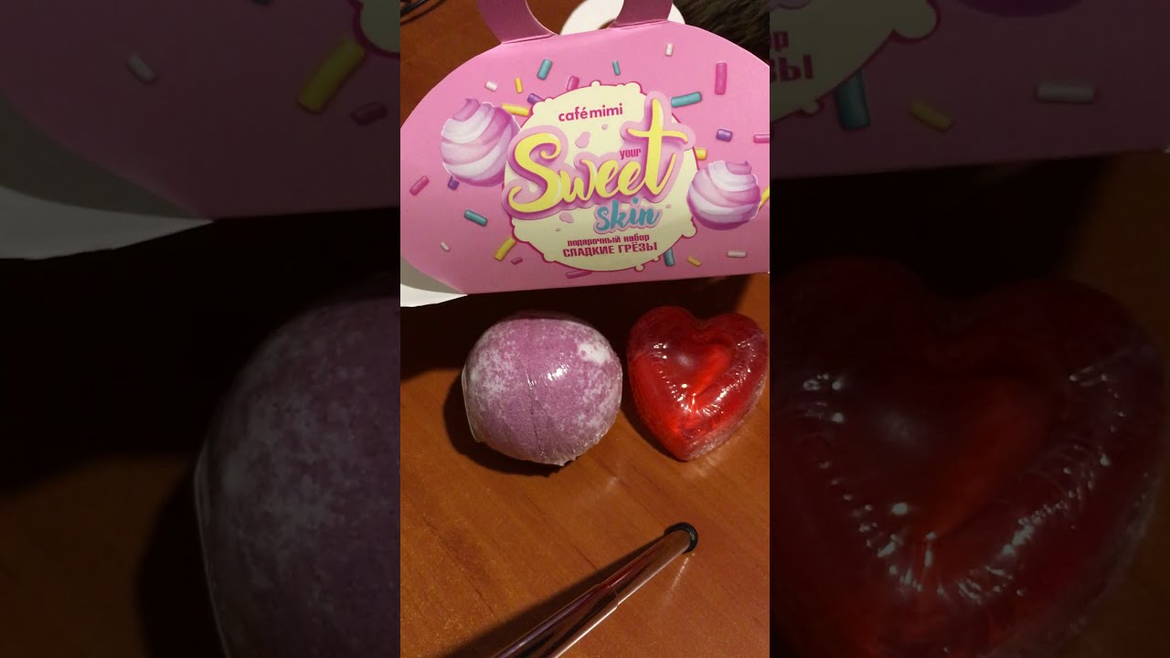 Cafe Mimi zestaw podarunkowy SWEET DREAMS, mydełko + kula do kąpieli