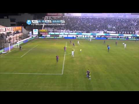 A Vildozo se le fue muy cerca del palo izquierdo