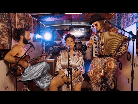 Don Kipper - Chilia kalosorisate (Live Shambala 2019)