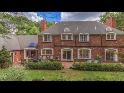 11 Fox Run Rd, Dover MA - Roseanne Smith - Tel 781-254-1115