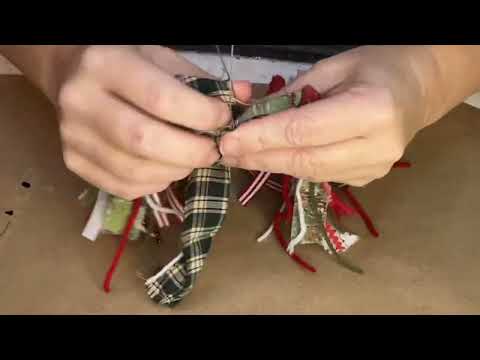 How to Make a Salt Shaker Tassel - Christmas Cardinal