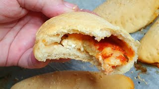 קלצ'ונה פיצה מפנק Calcione pizza is delicious בקלי קלות-המותג ליהי קרויץ (ליהי קרויץ - מטבח בקלי קלות) - התמונה מוצגת ישירות מתוך אתר האינטרנט יוטיוב. זכויות היוצרים בתמונה שייכות ליוצרה. קישור קרדיט למקור התוכן נמצא בתוך דף הסרטון