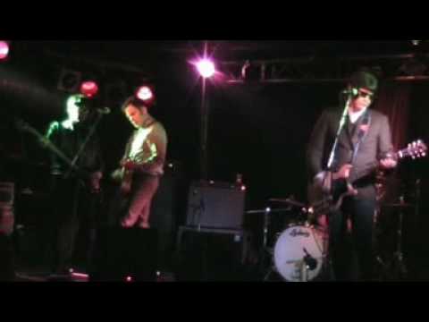 THE ZEROS-sneakin out-handgrenade heart-beat your heart out-you me us-init-23-01-2009