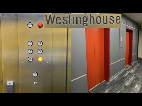 COOL 1960s Westinghouse Elevators @ Town Center - Cedar Rapids, IA.