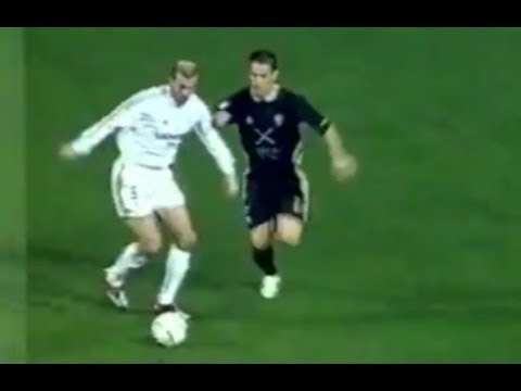 Real Madrid 2 - Albacete 1. Temp. 03/04. Jor. 12.