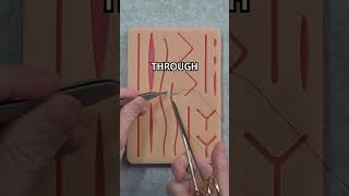 The simple interrupted stitch (slow motion - vertical)