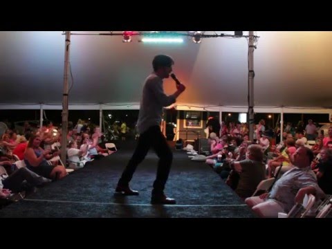 Kavan Hashemian sings 'I Can help' Elvis Week 2014