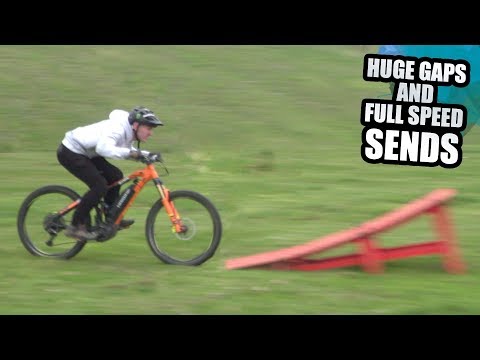 URBAN MTB FREERIDE - HUGE GAPS AND FULL SPEED SENDS