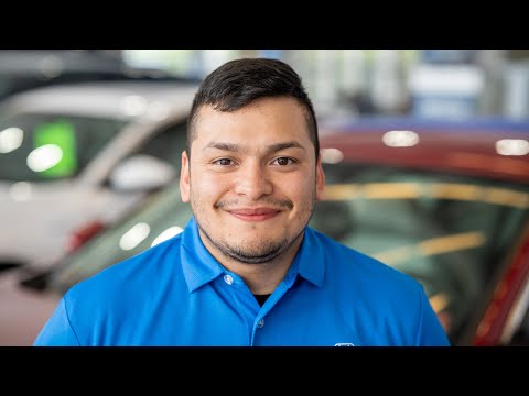 Sales & Leasing Consultant Jimmy Posada