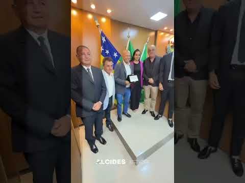 Hoje,Nerópolis me acolhe oficialmente como filho desta terra,e eu reafirmo meu compromisso com todos