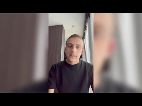 Sangiovanni e le scuse ai fan: «Fitte allo stomaco, ho dovuto scendere dal palco»