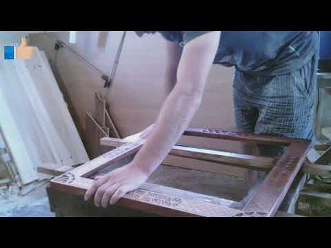 Простая, бюджетная и резная рамка на фото. Ну очень простое оформление.