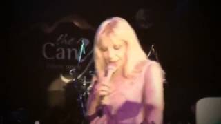 Courtney love - dying