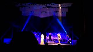 Don&#39;t Forget Me - Katharine McPhee &amp; Megan Hilty (HD): Bombshell concert June 8th 2015