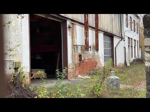 Lost Place: Die Glasfabrik von Windischeschenbach von außen