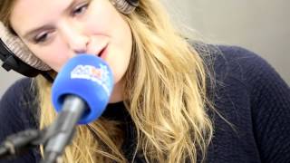 MNM: Maaike Ouboter - Christine