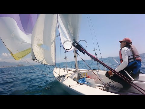 laser2  hoist the spinnaker solo handed