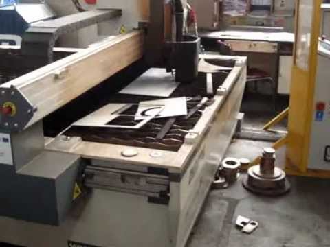 knis 2012-03-29 - fabryka Hydro-Vacuum, cięcie blachy