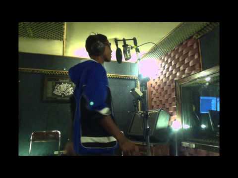 Mc Tuzin e Os Embrasados -  Video Chamada 2013 (720HD)