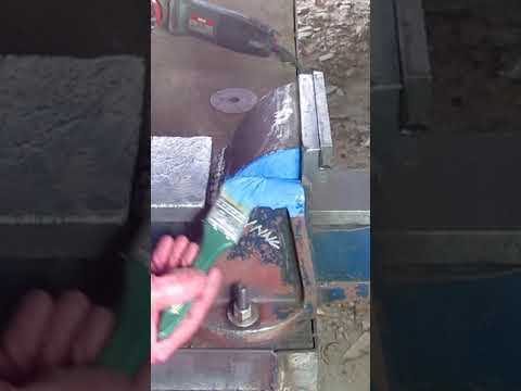 Rusty Swivel Vise 🗜️ Tool restoration #Shorts