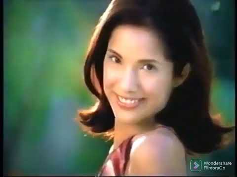 Pond's Perfect Care Facial Wash TVC (2002) 30's