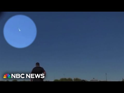 Meteor spotted streaking above Texas