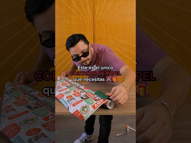 Vídeo relacionado con Pack de 2 cortadores deslizantes para papel de regalo con 4 cuchillas - Ideal para Navidad, Halloween, fiestas y cumpleaños