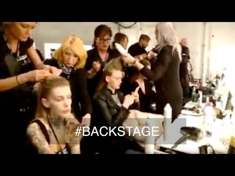 Backstage bei der RIANI Fashion Show WINTER 2016 in Berlin