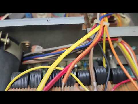 Sansui 9090db all opened up, getting started on changing out parts.