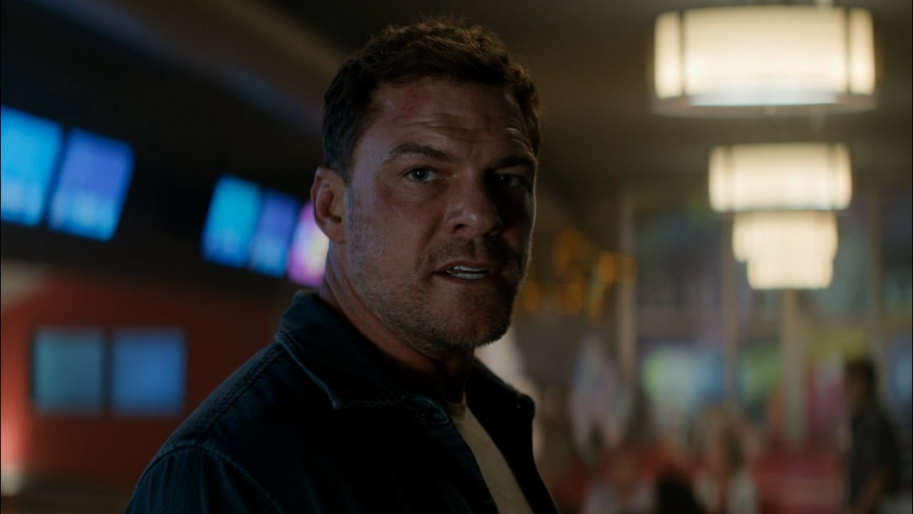 Reacher | 4ª Temporada | Bowling Clip | Prime Video
