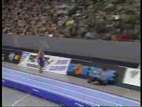 2002 World Cup Tumbling - Kathryn Peberdy GBR Pass2