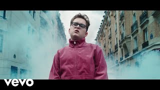 Vie normale Music Video