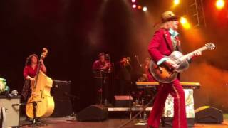 Squirrel Nut Zippers ~ Bad Businessman
