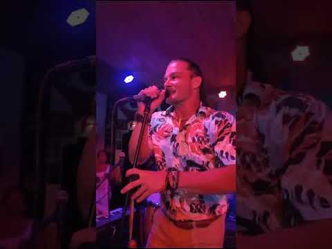 Sonando el tambor - Clandeskina en vivo