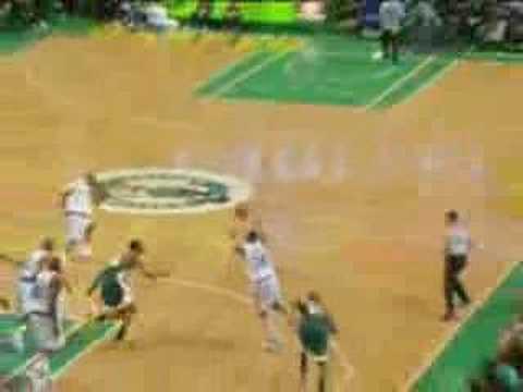 Rajon Rondo with the 360!