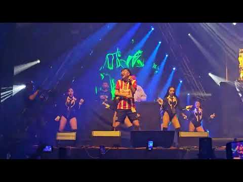 Perreando Machin - Dani Flow - Pepsi Center