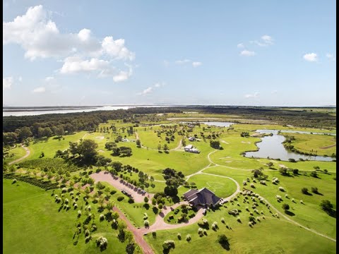 Video de YouTube - CARMELO GOLF - Venta de Lotes en barrio privado con golf, playa y amenities premium