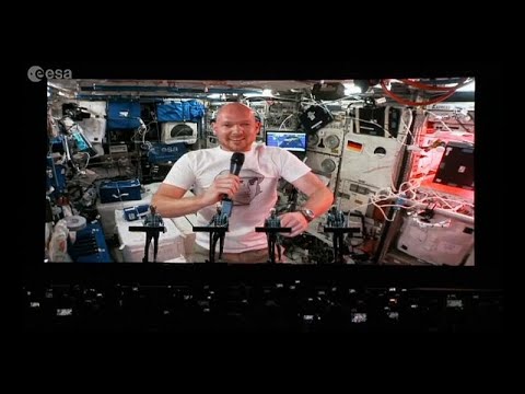 Gast aus dem All: Alexander Gerst spielt bei Kraftwerk-Konzert