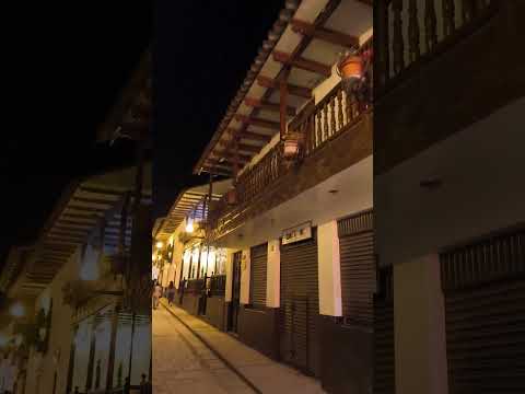 PASEANDO POR JIRON AMAZONAS EN CHACHAPOYAS   DOMINGO 30 DE NOVIEMBRE   PARTE 09