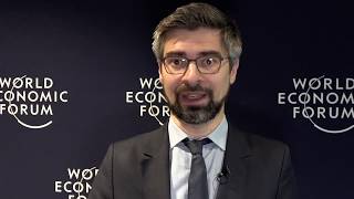 Davos: du dialogue aux engagements Video Preview Image