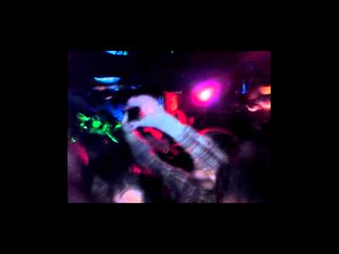 Organismen & Dj Large Feat. Öris – Mitsubishi