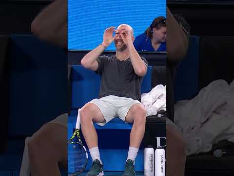 Adrian Mannarino can only laugh after being on the end of a Novak Djokovic double-bagel 😅🥯