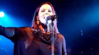 Belinda Carlisle - California - Live in Melbourne - Doncaster Shoppingtown - 23 Nov 2013