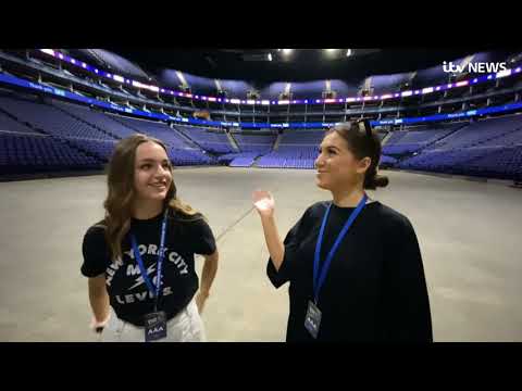 BACKSTAGE AT THE 02: ACCESS ALL AREAS TOUR