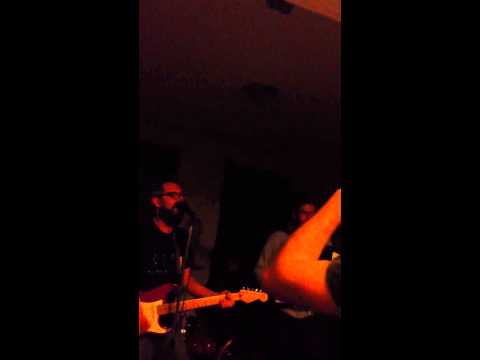 The Invisible Strings / Hotel Yorba Live Cover