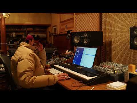 イヴ・プーリケン - 定義