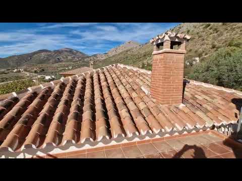 NOW SOLD: Buying a holiday home in Andalucia: Casa Maria Jose at Periana, FOR SALE at 175,000€